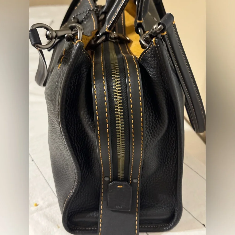 Coach 1941 Rogue 31 Genuine Glovetanned  Pebble Leather 38124 Black - Picture 5 of 11